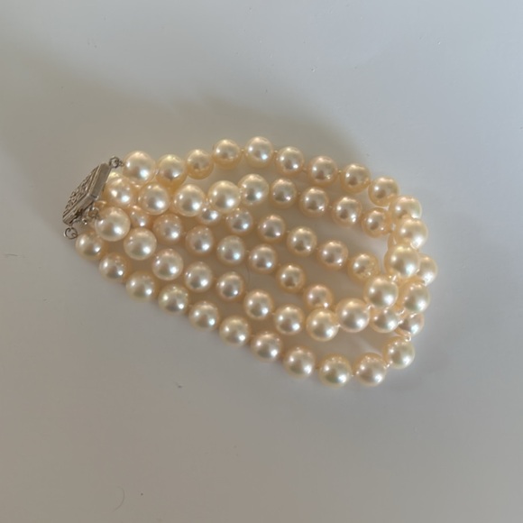 Three piece pearl bracelet - Picture 4 of 4